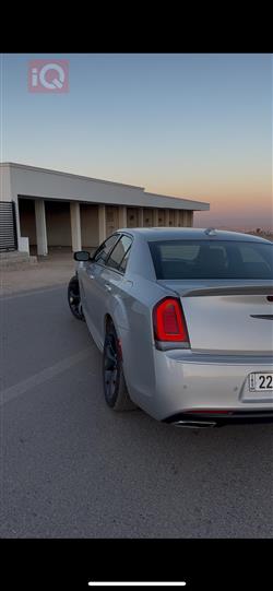 کرایسلەر 300